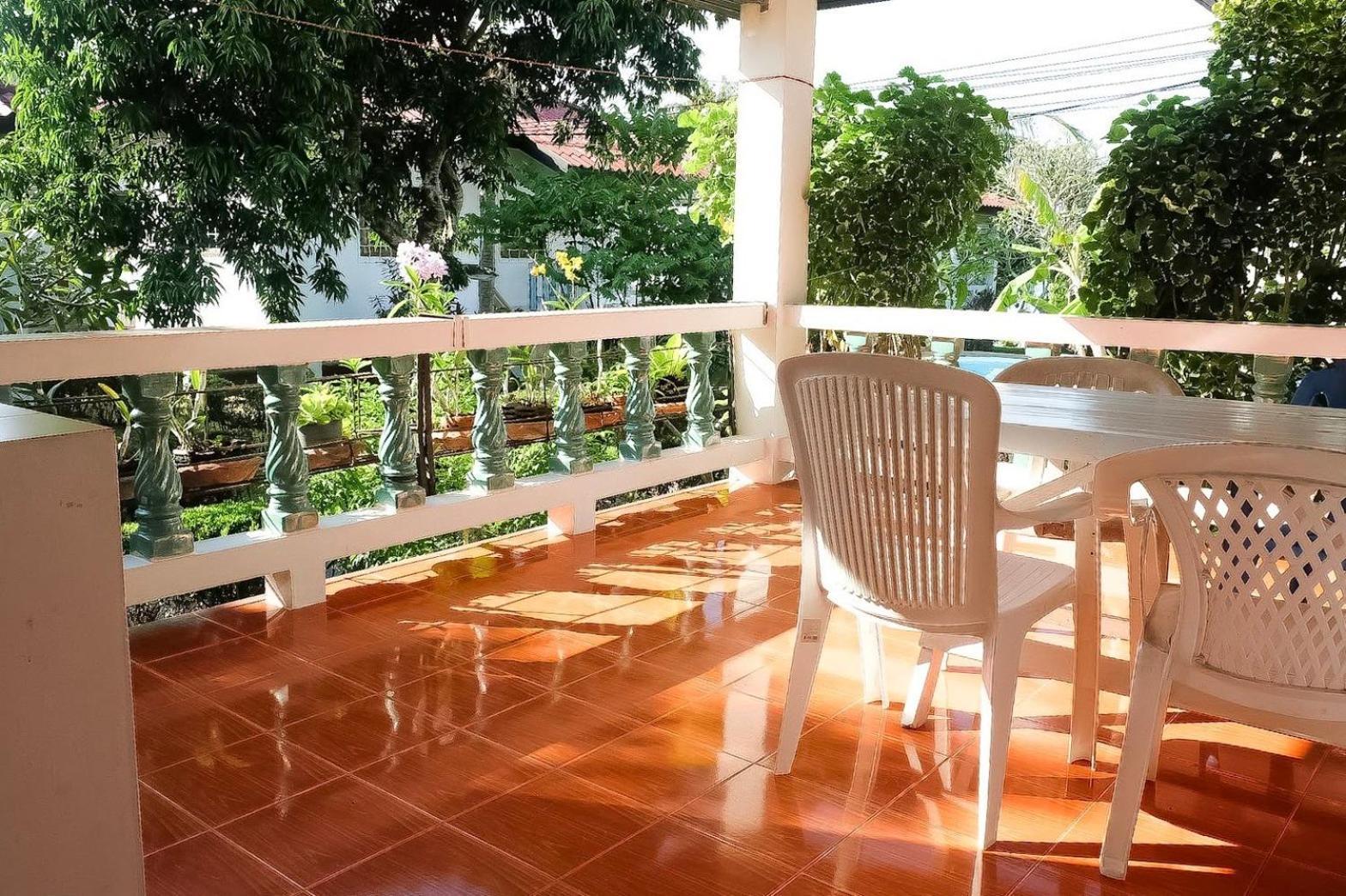 Sunrise Beach Villa Сураттхани Экстерьер фото
