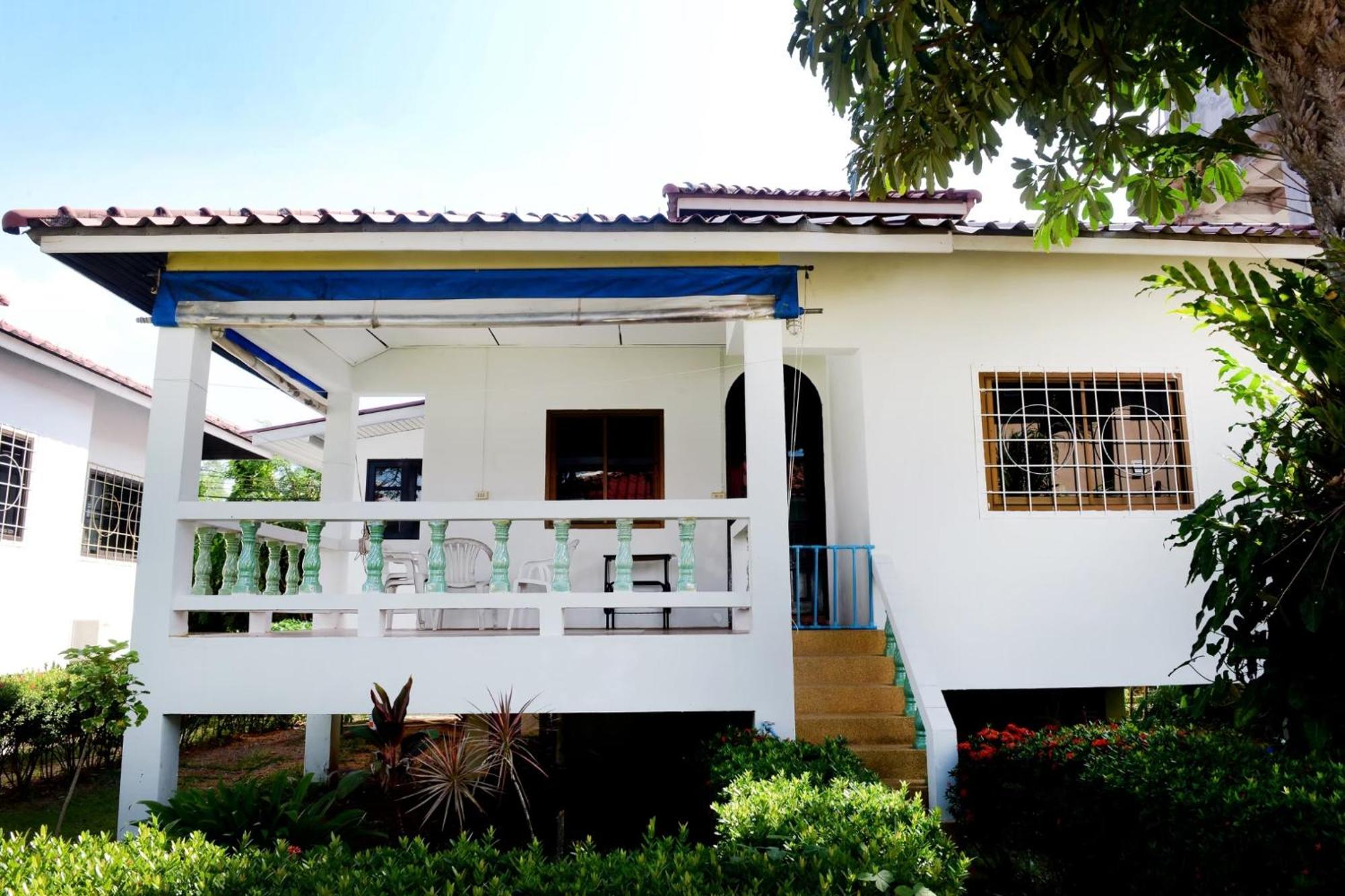 Sunrise Beach Villa Сураттхани Экстерьер фото