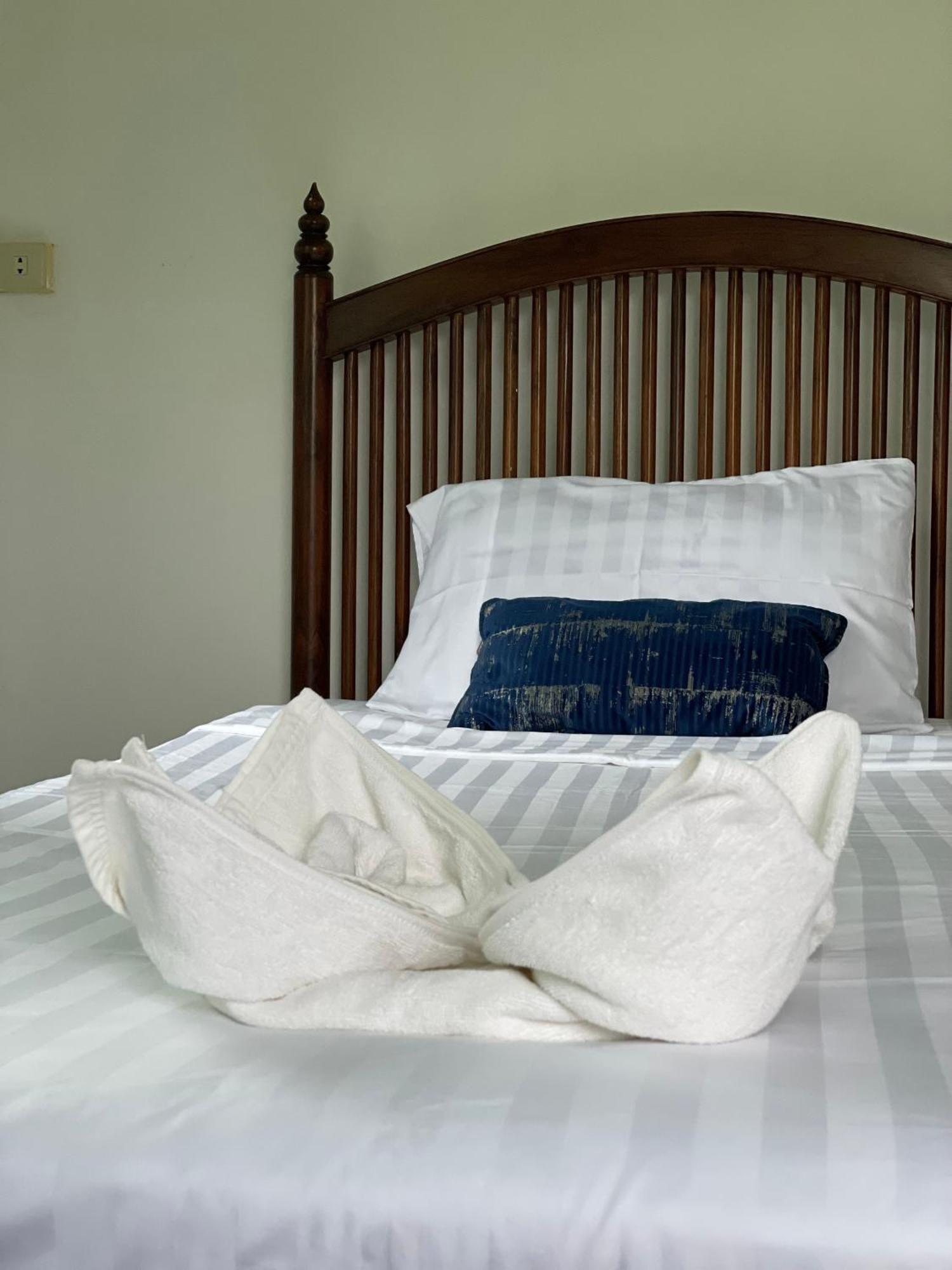 Sunrise Beach Villa Сураттхани Номер фото
