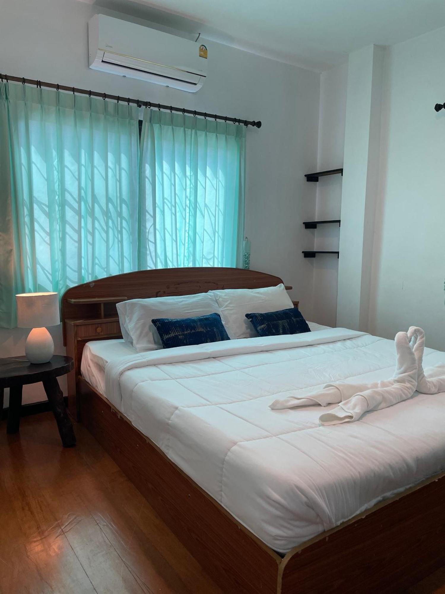 Sunrise Beach Villa Сураттхани Номер фото
