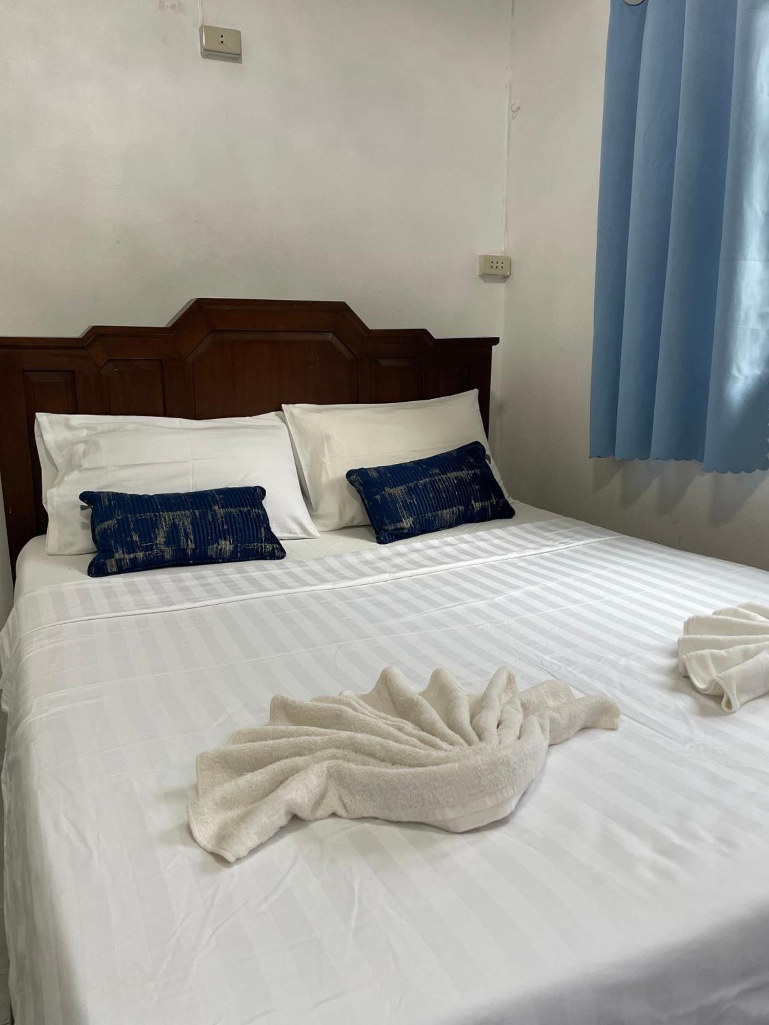 Sunrise Beach Villa Сураттхани Номер фото