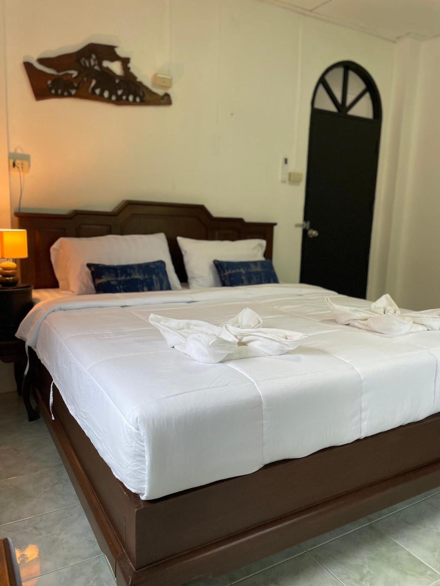 Sunrise Beach Villa Сураттхани Номер фото